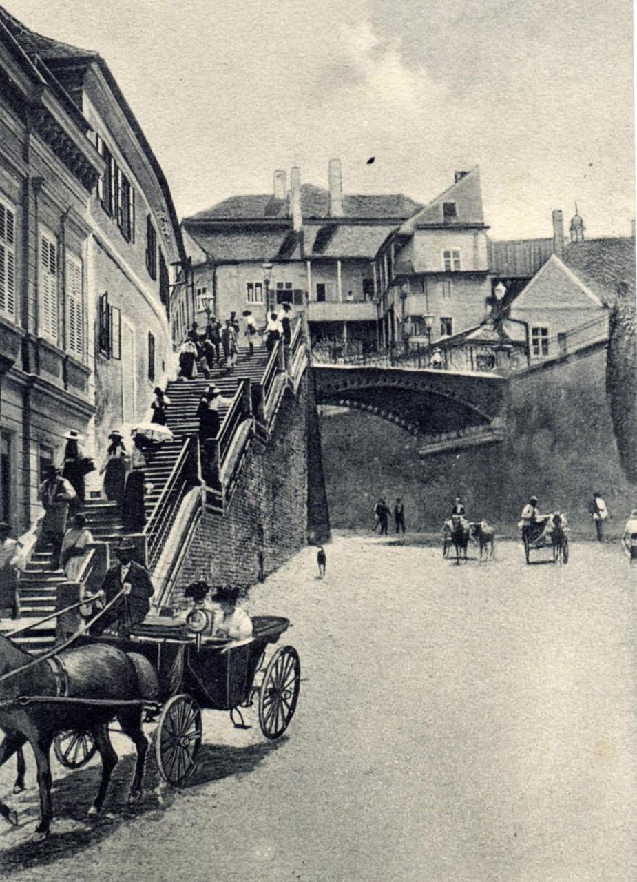 Zur Krone Sibiu Esterno foto